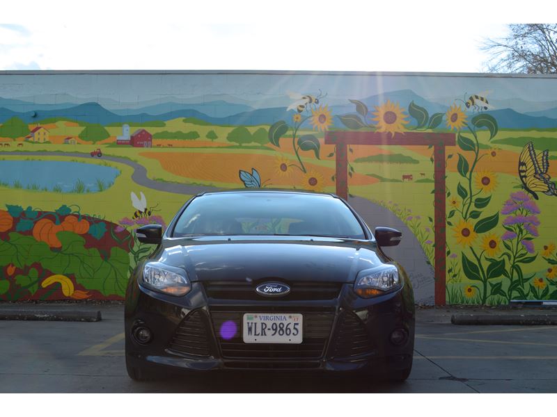 2014 Ford Focus for sale by owner in Charlottesville