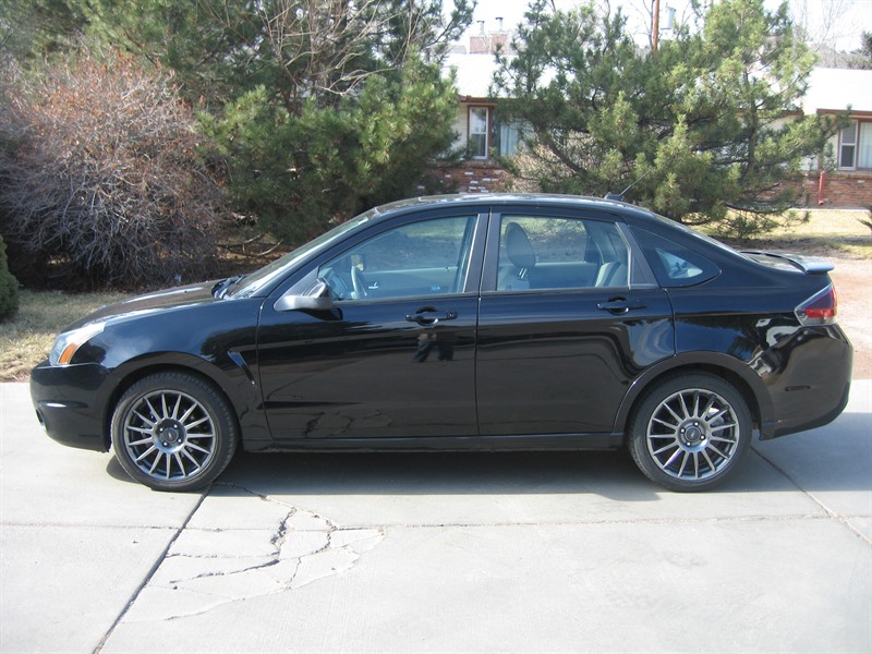 2010 Ford Focus Sedan for sale by owner in WESTMINSTER