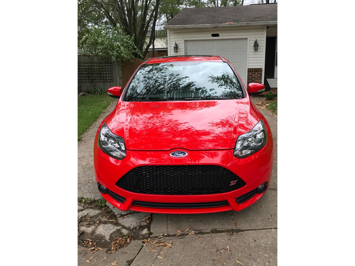 2013 Ford Focus ST for sale by owner in Indianapolis