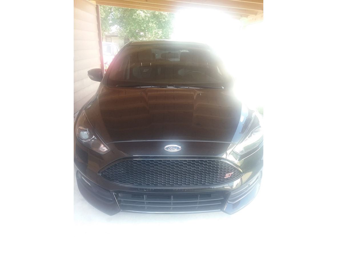 2015 Ford Focus ST for sale by owner in Wichita