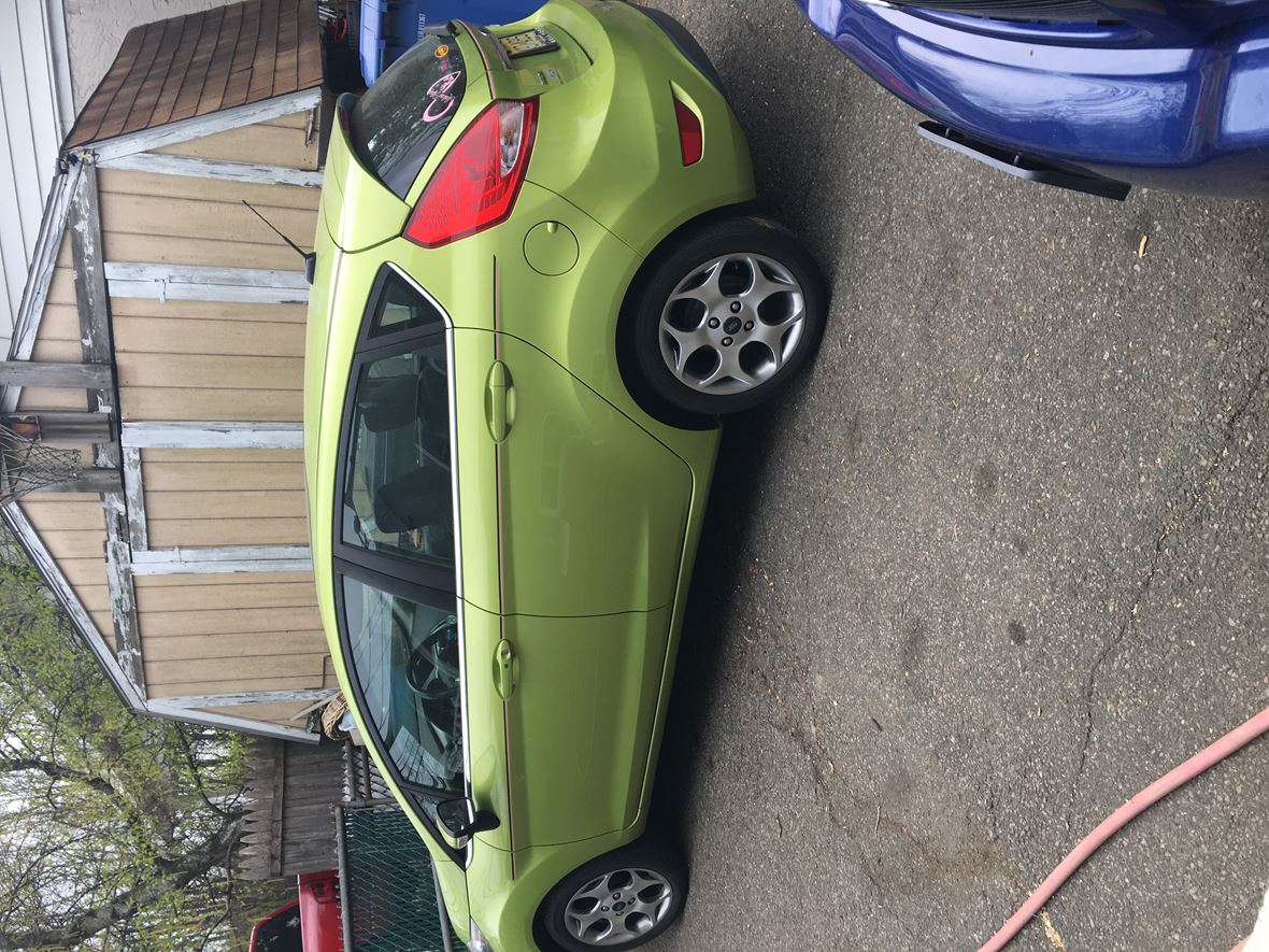 2011 Ford Frista for sale by owner in Woodbridge