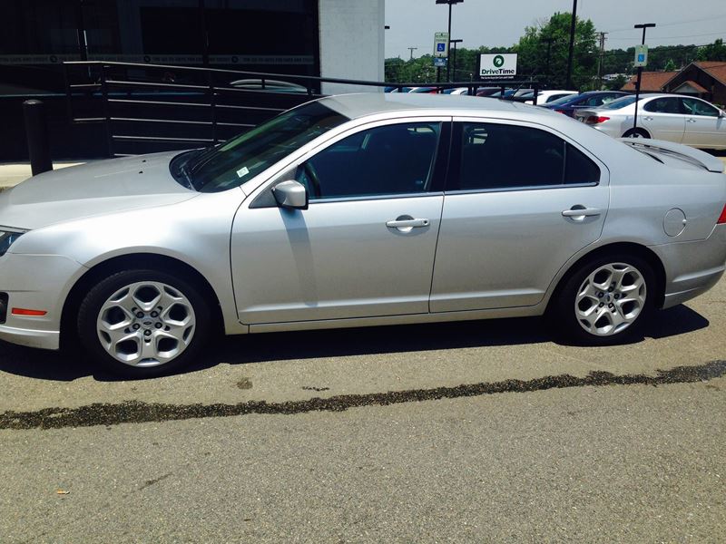 2011 Ford Fusion for sale by owner in Fayetteville