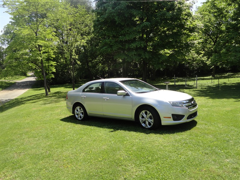 2012 Ford Fusion for sale by owner in KNOXVILLE
