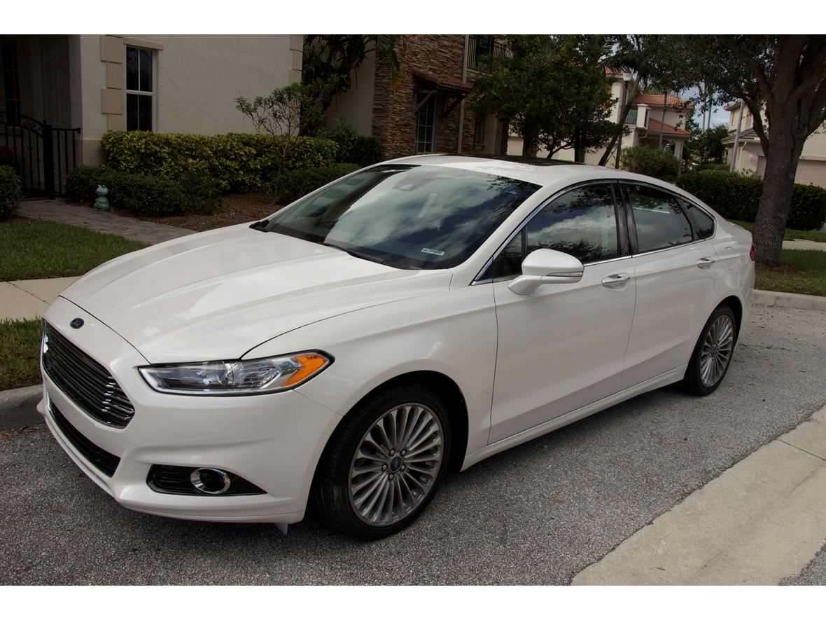 2013 Ford Fusion for sale by owner in Palm Beach Gardens