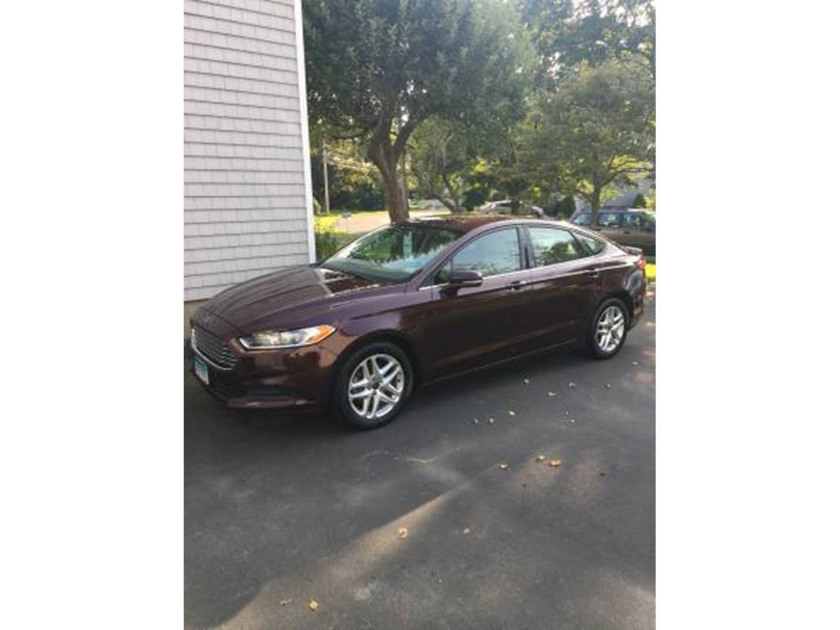 2013 Ford Fusion for sale by owner in Riverside