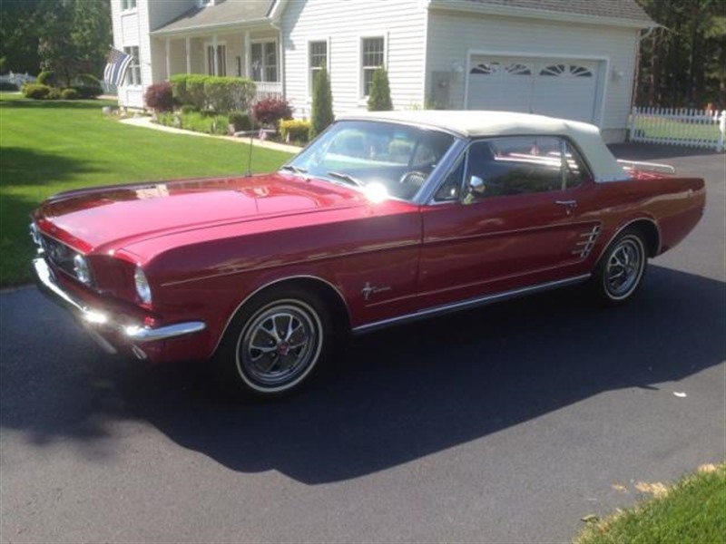 1966 Ford Mustang for sale by owner in LINCOLN PARK