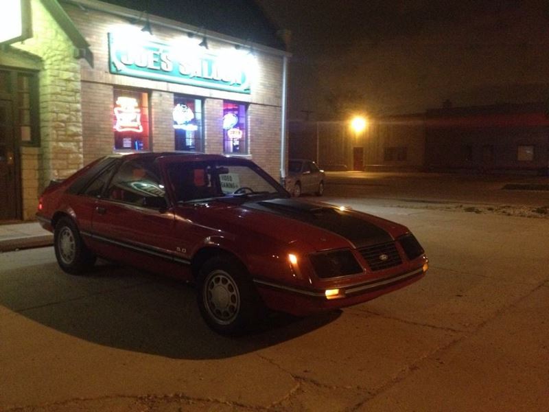 1983 Ford Mustang for sale by owner in Brookfield