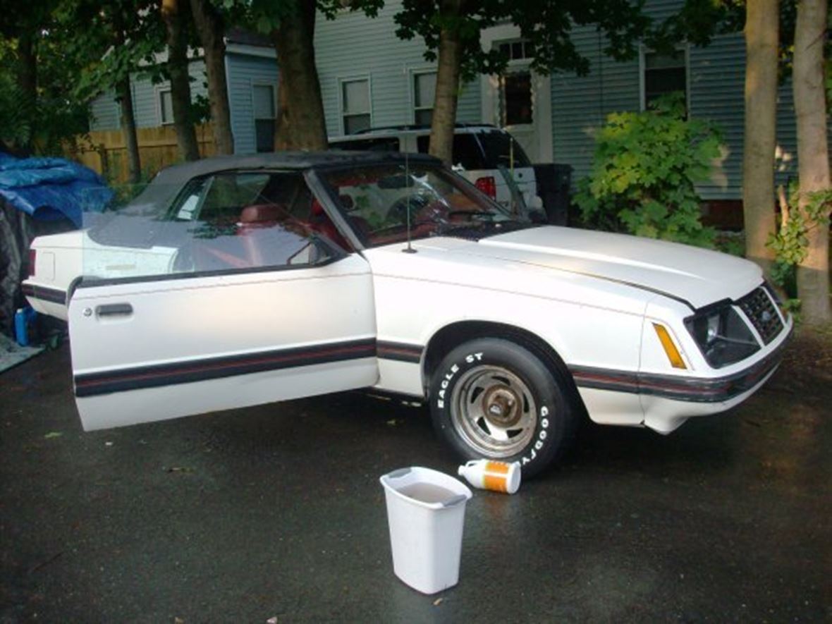 1983 Ford Mustang for sale by owner in Westfield