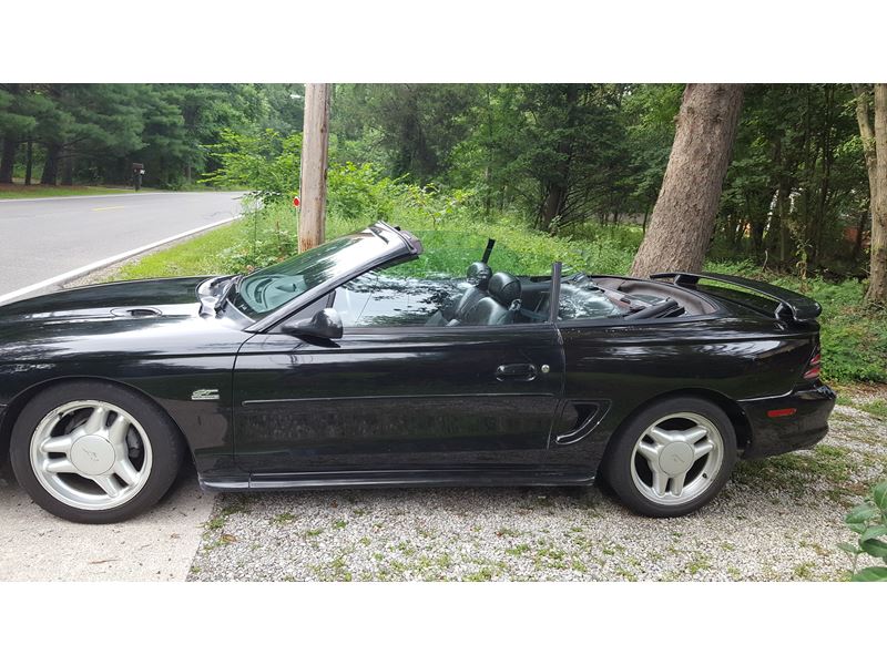 1994 Ford Mustang for sale by owner in Mishawaka