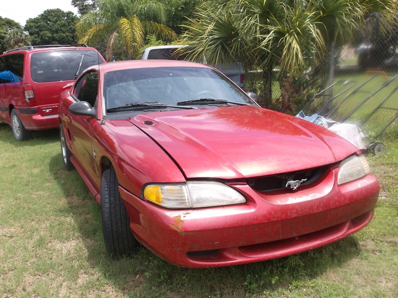 1997 Ford Mustang for sale by owner in OKEECHOBEE