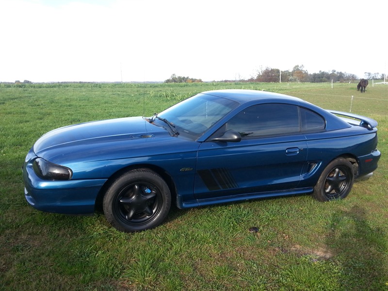 1998 Ford Mustang for sale by owner in MILLERSBURG