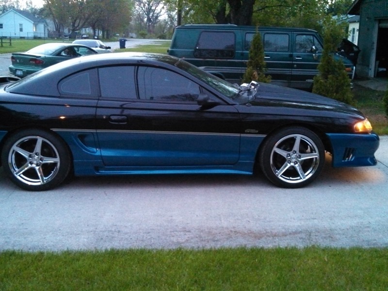 1998 Ford Mustang for sale by owner in MUSKEGON
