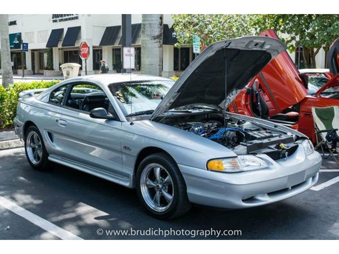 1998 Ford Mustang for sale by owner in Lake Placid