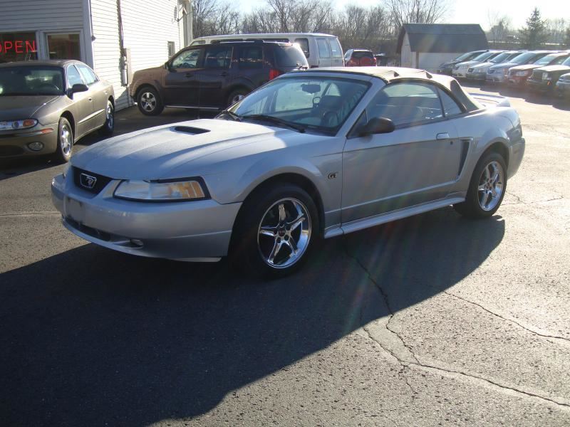 2000 Ford Mustang for sale by owner in LOS ANGELES