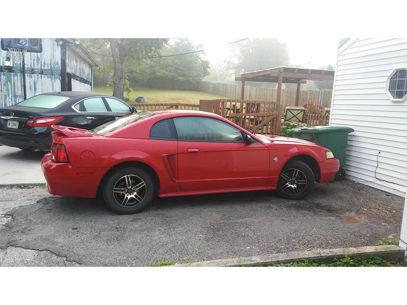 2000 Ford Mustang for sale by owner in New Castle