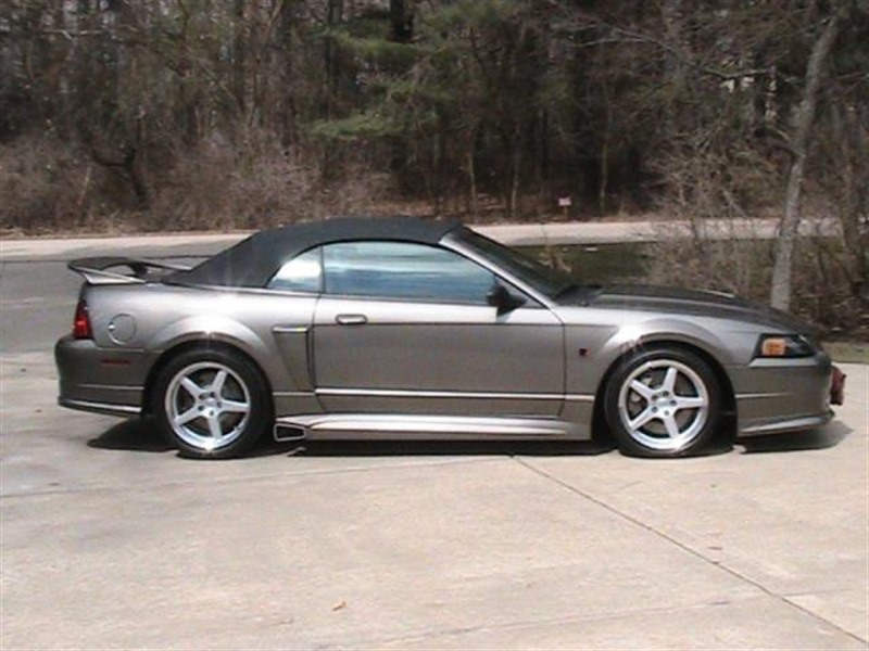 2001 Ford Mustang for sale by owner in Pontiac