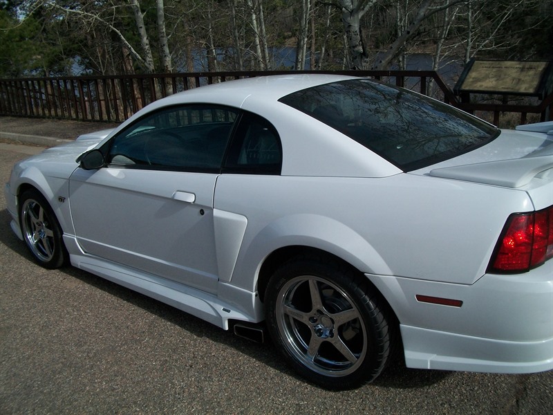 2001 Ford Mustang for sale by owner in PUEBLO