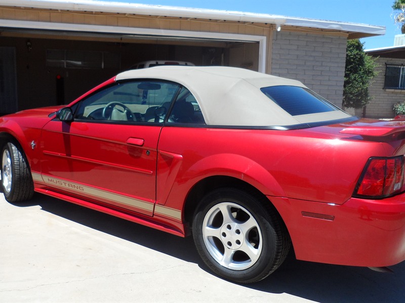 2002 Ford Mustang for sale by owner in TUCSON