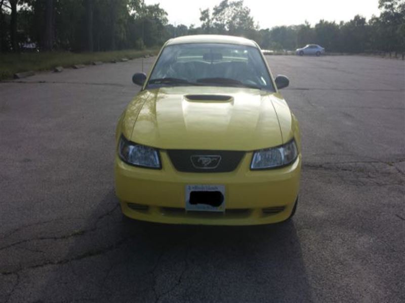 2002 Ford Mustang for sale by owner in BARRINGTON
