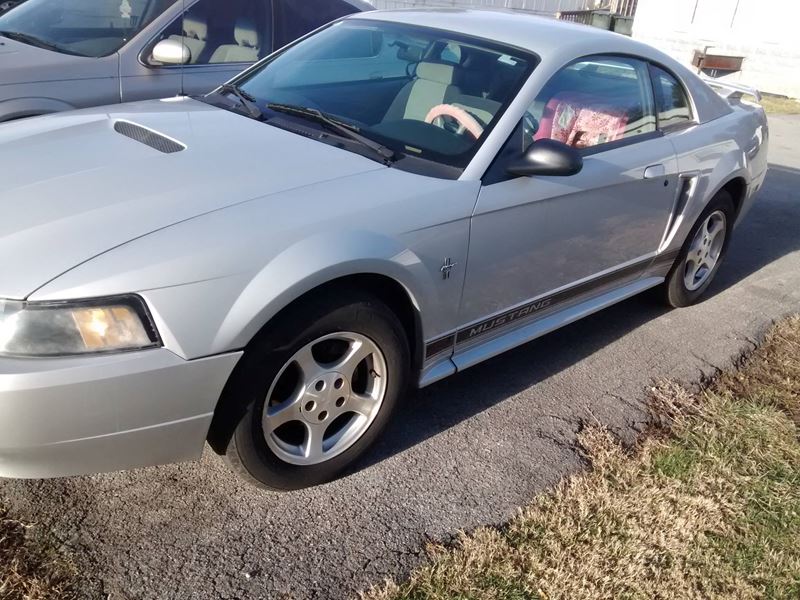 2002 Ford Mustang for sale by owner in GREENEVILLE