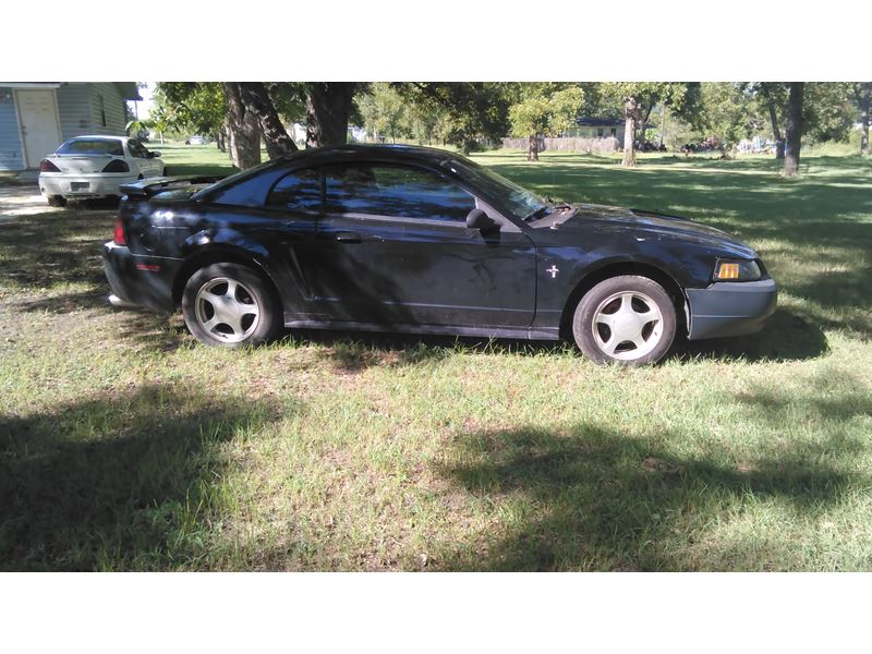 2002 Ford Mustang for sale by owner in Fitzgerald
