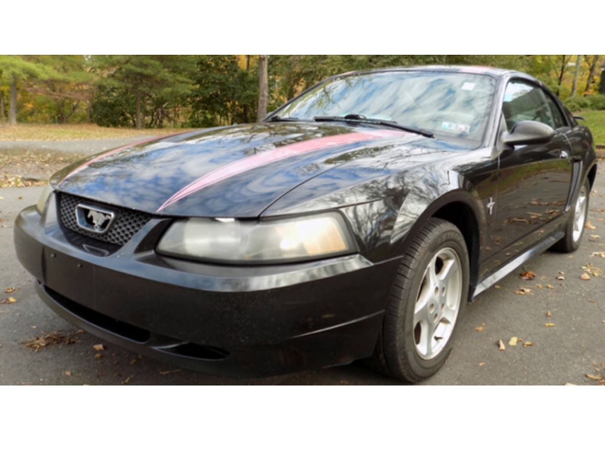 2003 Ford Mustang for sale by owner in Lehighton