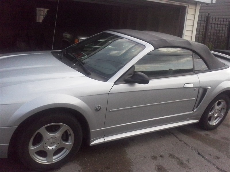 2004 Ford Mustang for sale by owner in CHICAGO