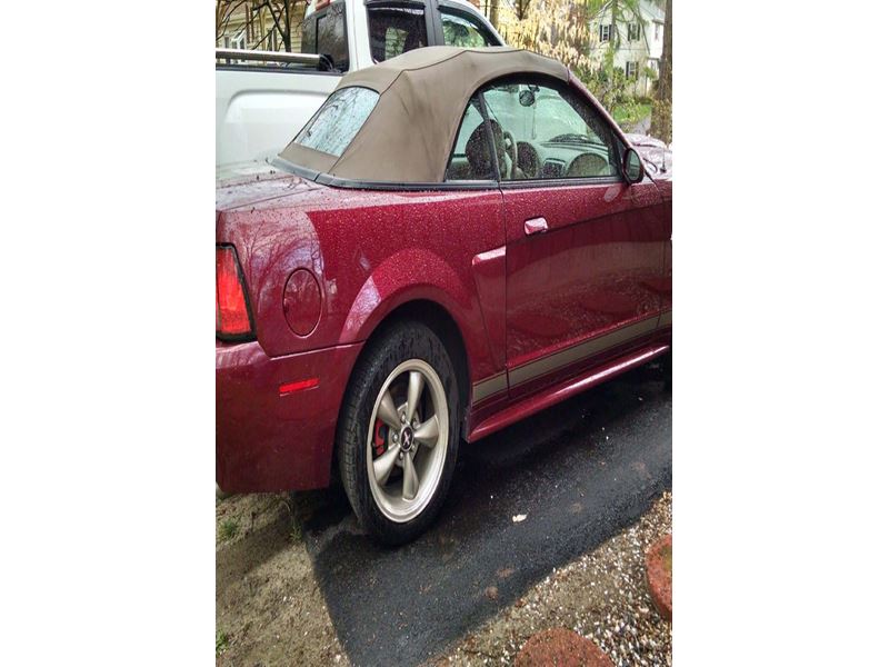 2004 Ford Mustang for sale by owner in Plantsville