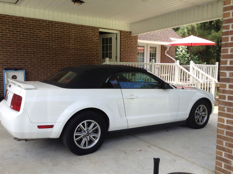 2005 Ford Mustang for sale by owner in HARRELLS
