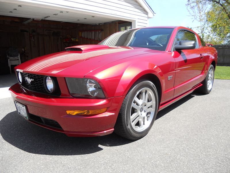 2005 Ford Mustang for sale by owner in Pawtucket