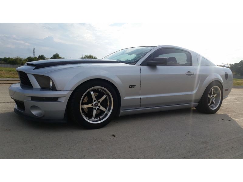 2006 Ford Mustang for sale by owner in COLUMBUS