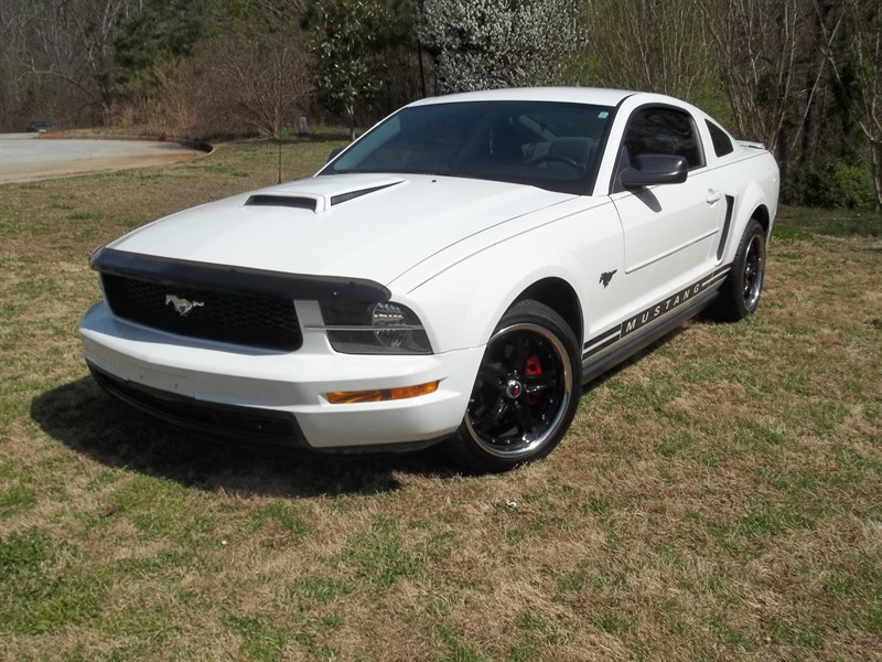 2007 Ford Mustang for sale by owner in DOUGLASVILLE