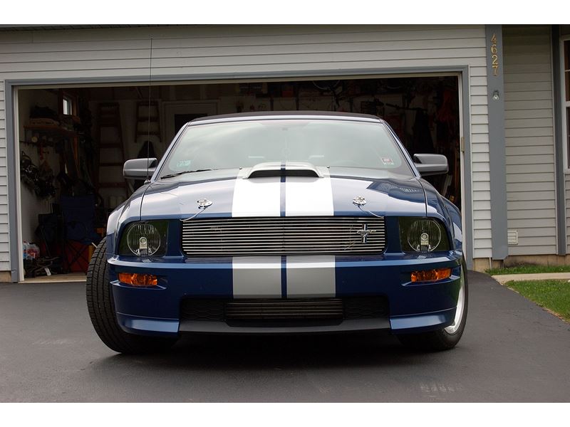 2008 Ford Mustang for sale by owner in Island Lake