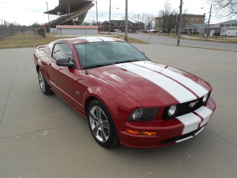2008 Ford Mustang for sale by owner in Sedalia