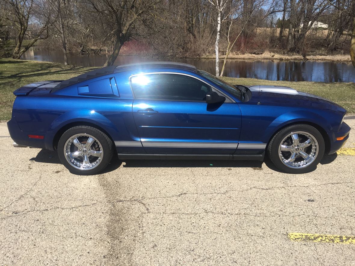 2008 Ford Mustang for sale by owner in Milwaukee
