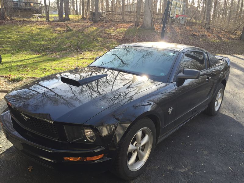 2009 Ford Mustang for sale by owner in BEDFORD