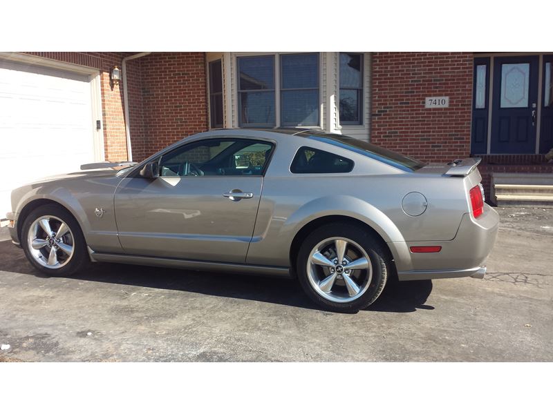 2009 Ford Mustang for sale by owner in Carroll