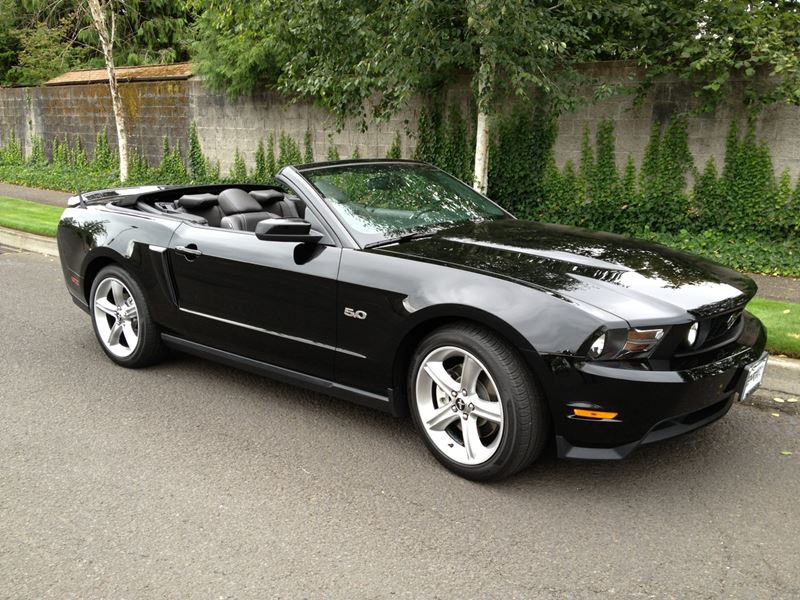 2011 Ford Mustang for sale by owner in PORTLAND