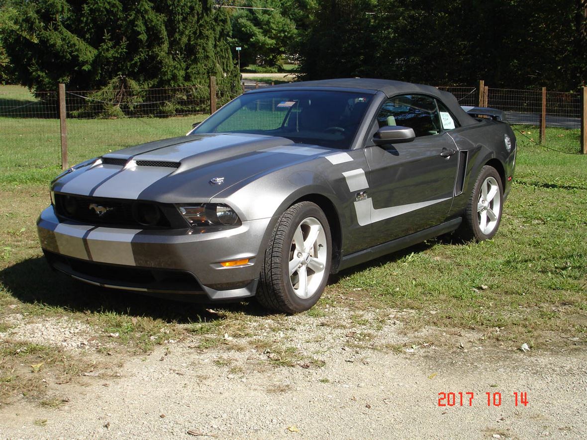 2011 Ford Mustang for sale by owner in Shepherdsville