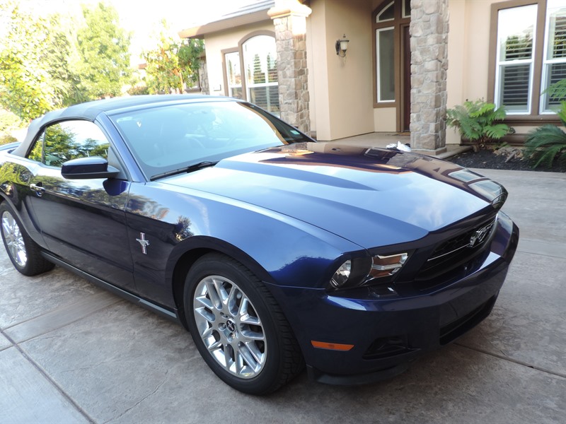 2012 Ford Mustang for sale by owner in ROSEVILLE