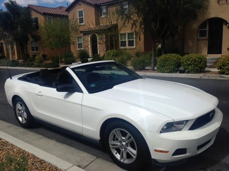 2012 Ford Mustang for sale by owner in Henderson
