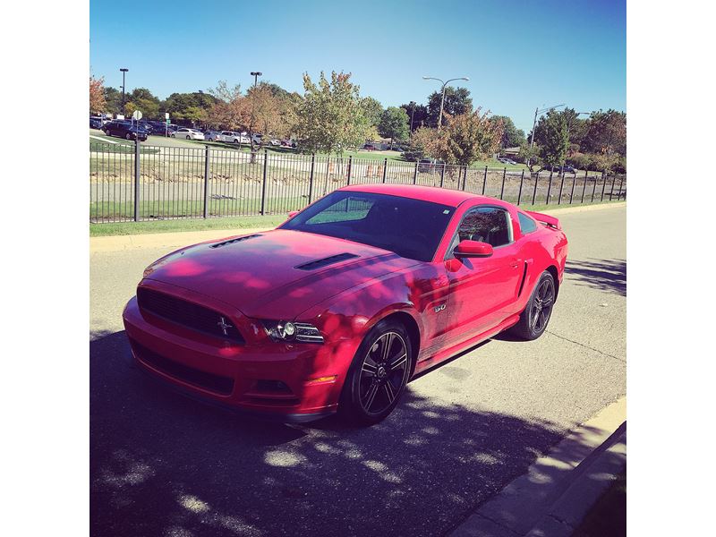 2013 Ford Mustang for sale by owner in Southfield