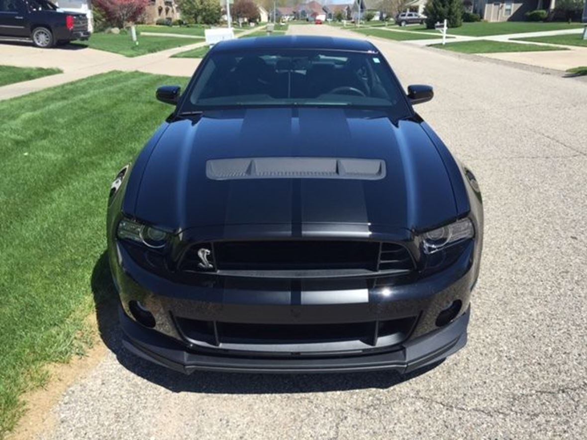 2013 Ford Mustang for sale by owner in Swartz Creek