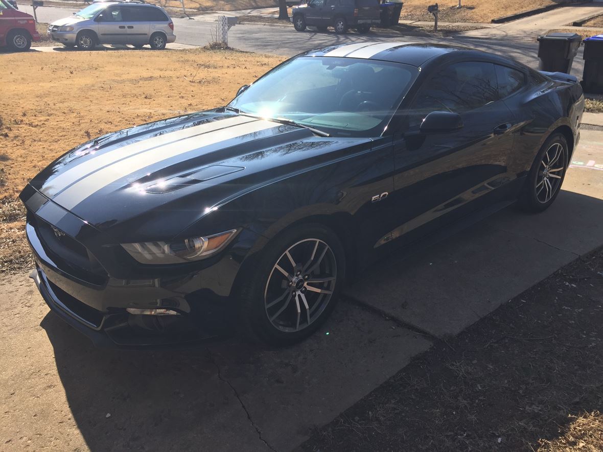 2016 Ford Mustang for sale by owner in Topeka