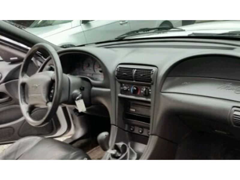 2002 Ford Mustang GT for sale by owner in LEEDS