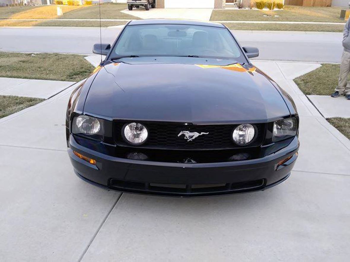 2006 Ford Mustang GT for sale by owner in Greenwood