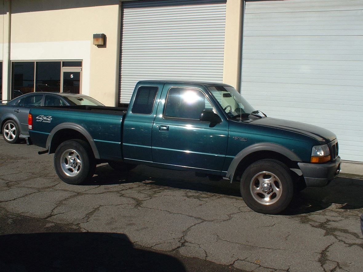 1998 Ford Ranger XLT for Sale by Private Owner in Hayward, CA 94557
