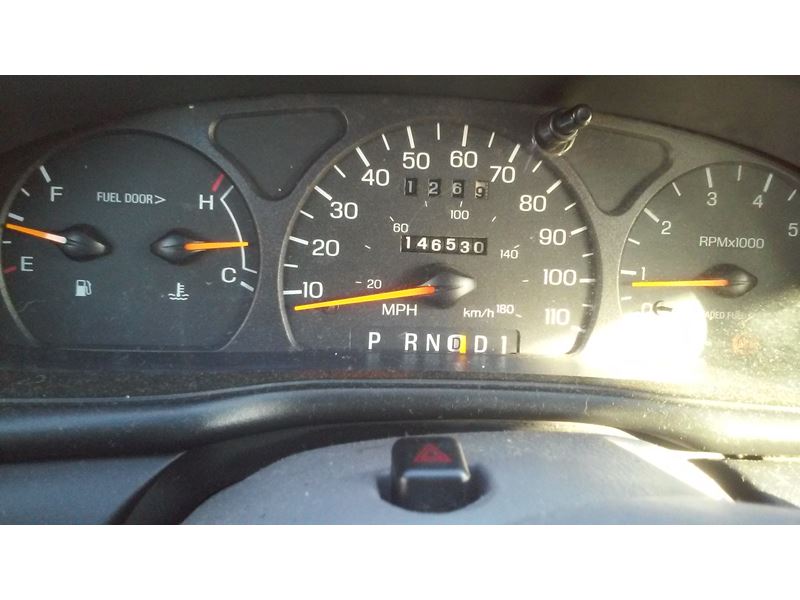 1998 Ford Taurus for sale by owner in Chicago