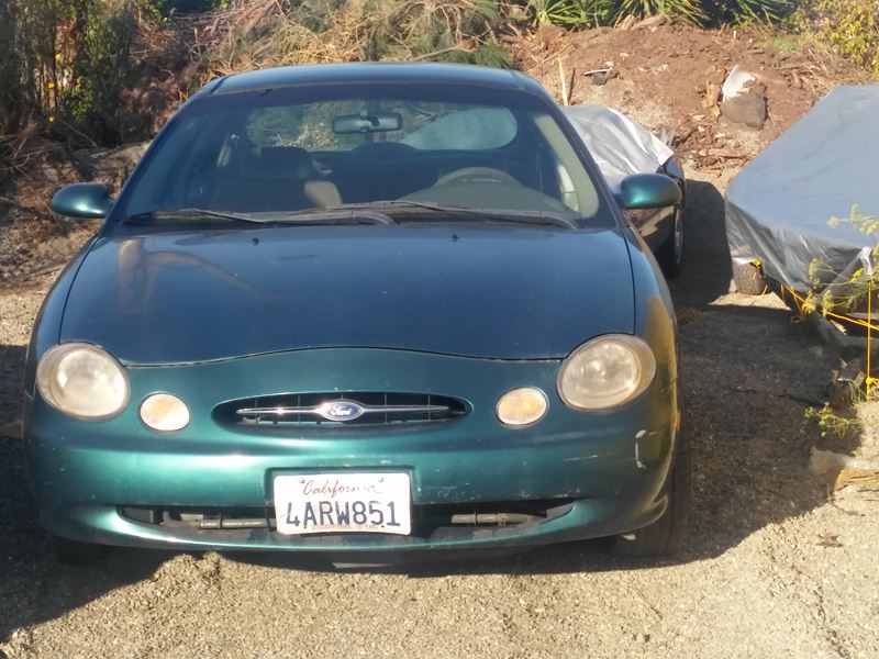 1998 Ford Taurus for sale by owner in Newark