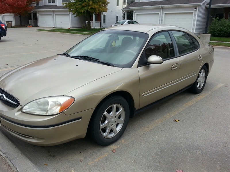 2000 Ford Taurus for sale by owner in LINCOLN